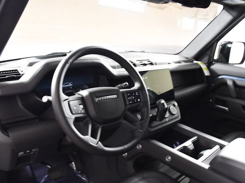 New 2026 Land Rover Defender 110 X-Dynamic SE AWD/4WD image 12