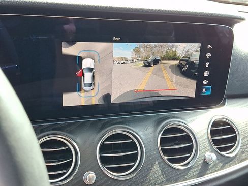 Used 2023 Mercedes-Benz E 350 4MATIC image 19