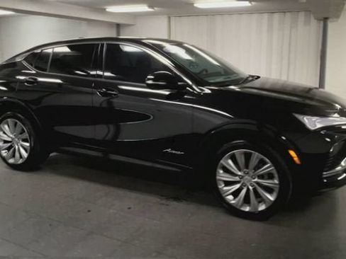 Used 2025 Buick Envista Avenir FWD image 2