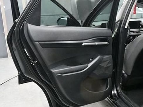 Used 2024 Kia Seltos LX AWD/4WD image 12