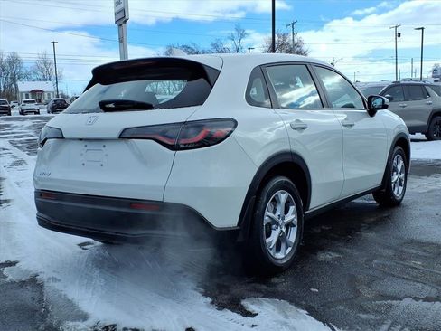Used 2023 Honda HR-V LX image 10