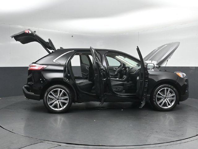 Certified 2024 Ford Edge Titanium AWD/4WD image 58