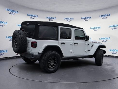 Used 2022 Jeep Wrangler Unlimited Rubicon w/ LED Lighting Group AWD/4WD image 4