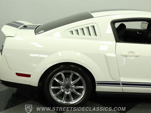 Used 2007 Ford Mustang Shelby GT500 RWD image 28