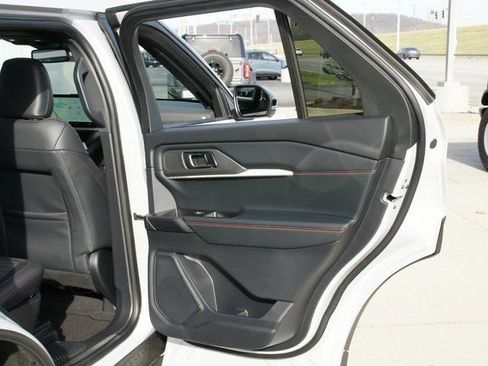New 2026 Ford Explorer ST-Line w/ ST-Line Street Pack AWD/4WD image 37