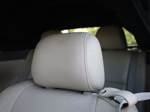 Used 2006 Toyota Solara SE FWD image 26