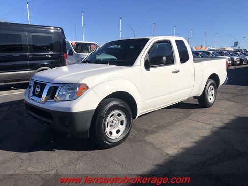 Used 2016 Nissan Frontier S image 4