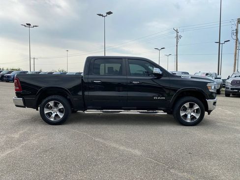 Used 2019 RAM 1500 Laramie AWD/4WD image 7