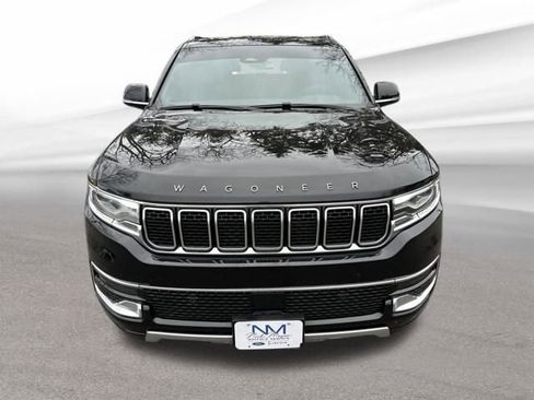 Used 2023 Jeep Wagoneer Series II image 2