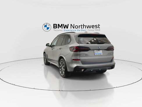 New 2026 BMW X5 xDrive40i w/ M Sport Package AWD/4WD image 13