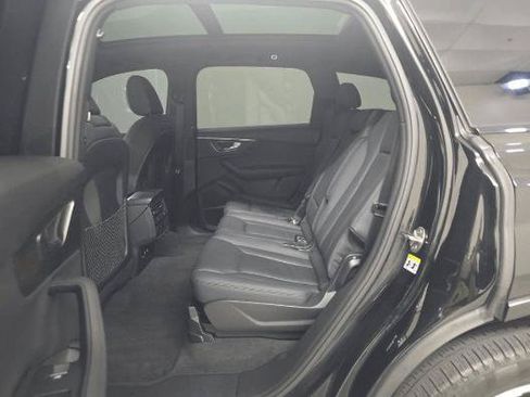 Used 2023 Audi Q7 2.0T Premium Plus w/ Premium Plus Package AWD/4WD image 14