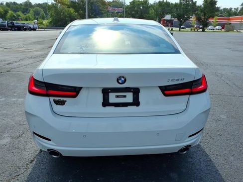 Used 2025 BMW 330i Sedan RWD image 17