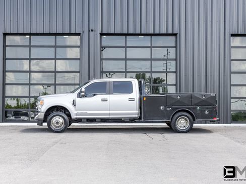 Used 2022 Ford F350 XL w/ Power Equipment Group AWD/4WD image 1