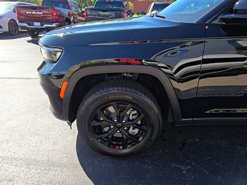 New 2025 Jeep Grand Cherokee L Altitude image 13