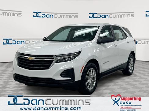 Used 2022 Chevrolet Equinox LS FWD image 1