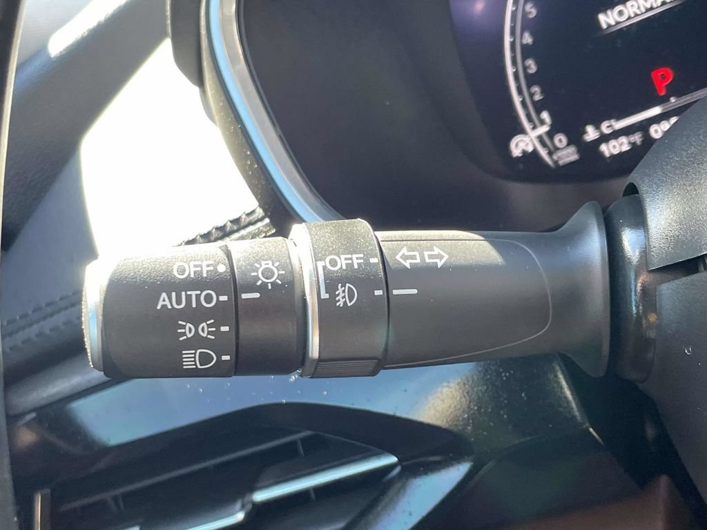 Used 2023 Acura MDX w/ Advance Package AWD/4WD image 34