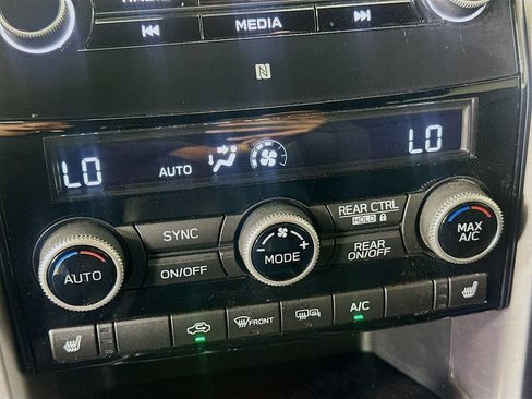 Used 2022 Subaru Ascent Premium AWD/4WD image 15