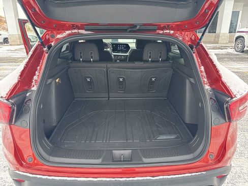 Used 2024 Chevrolet Trax RS image 17