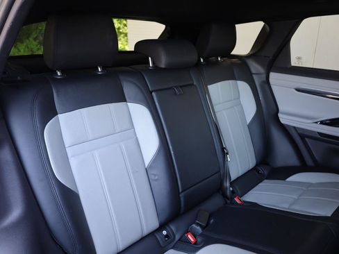 Used 2023 Land Rover Range Rover Evoque R-Dynamic S AWD/4WD image 28