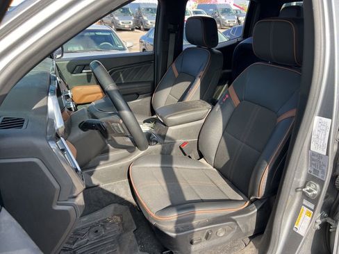 Used 2023 GMC Canyon AT4 AWD/4WD image 18