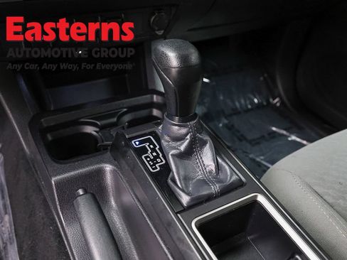 Used 2023 Toyota Tacoma SR AWD/4WD image 12