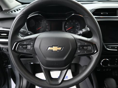 Certified 2023 Chevrolet TrailBlazer LT w/ Convenience Package FWD image 12