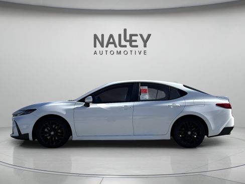 Certified 2026 Toyota Camry SE FWD image 3