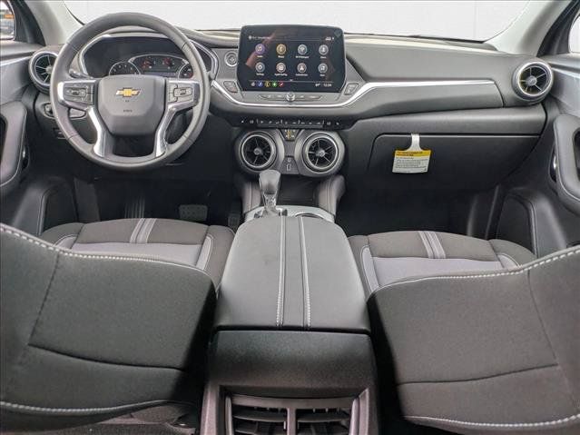 New 2025 Chevrolet Blazer LT w/ Driver Confidence Package FWD image 13
