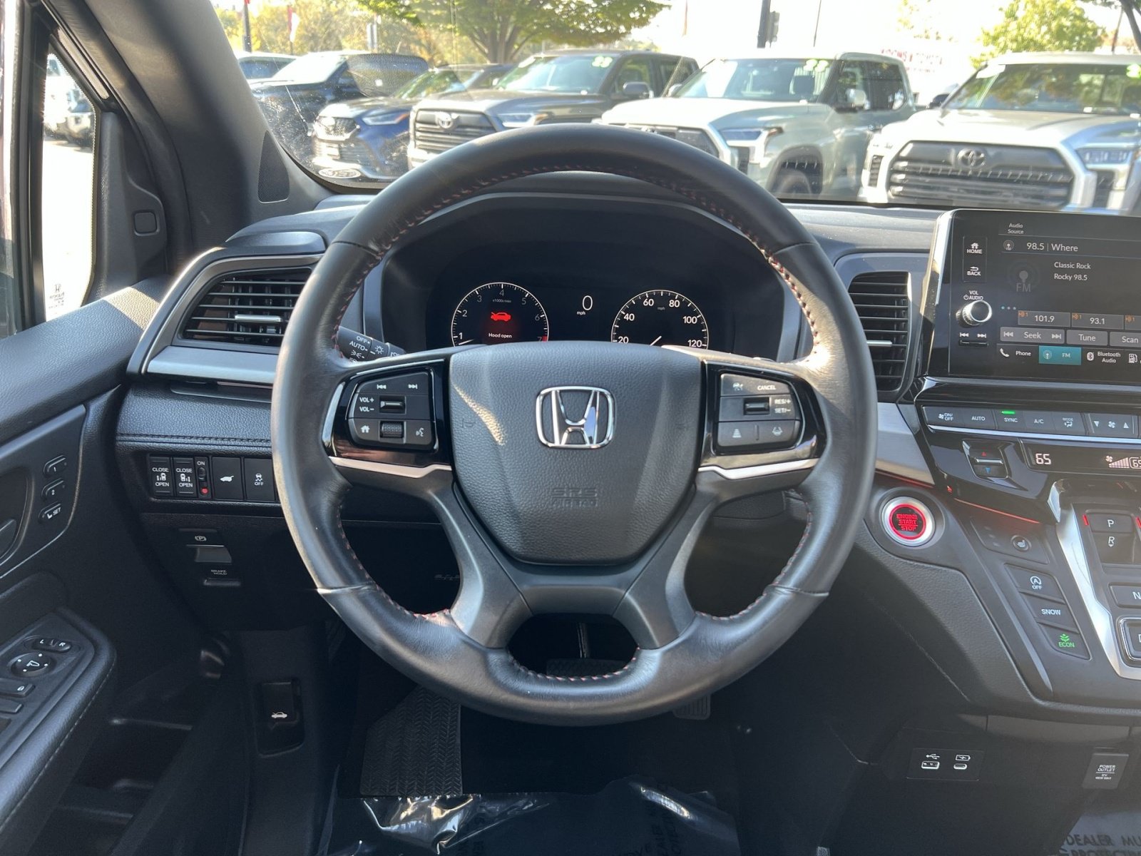 Used 2025 Honda Odyssey Sport-L image 16