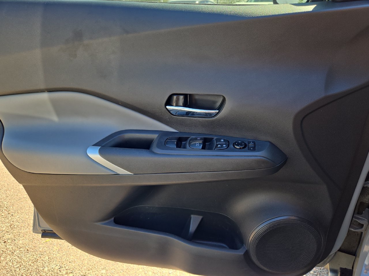 Used 2021 Nissan Kicks SR w/ SR Premium Package FWD image 19