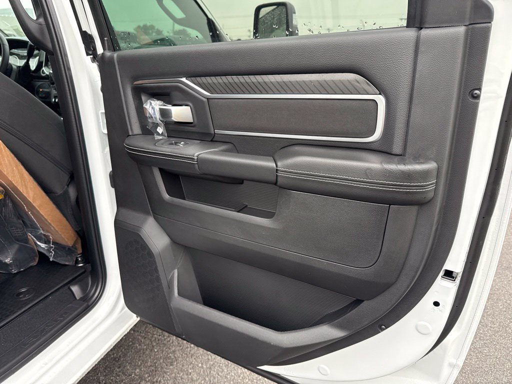 New 2027 RAM 2500 Big Horn AWD/4WD image 24
