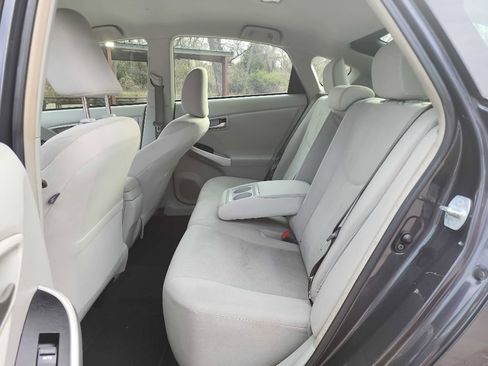 Used 2014 Toyota Prius Three image 22
