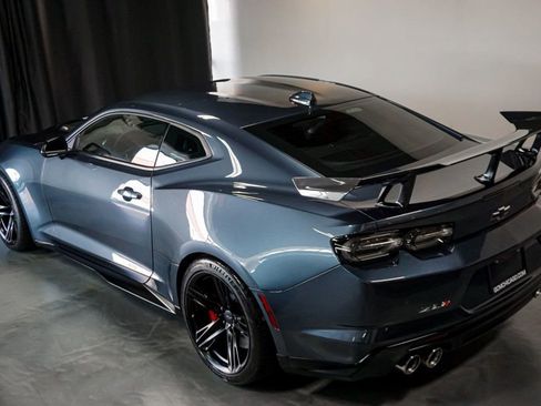 Used 2021 Chevrolet Camaro ZL1 image 78