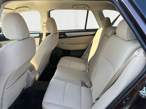Used 2019 Subaru Outback 2.5i Premium AWD/4WD image 14