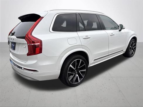 Used 2022 Volvo XC90 T8 Inscription Expression w/ Advanced Package AWD/4WD image 6