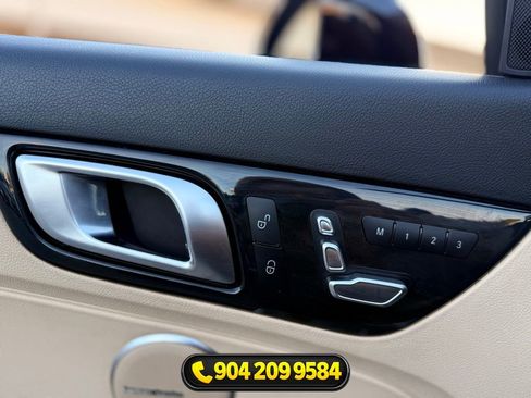 Used 2018 Mercedes-Benz SLC 300 image 15