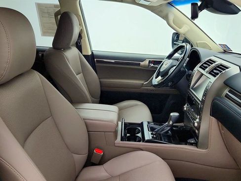 Used 2020 Lexus GX 460 Premium w/ Premium Package AWD/4WD image 25