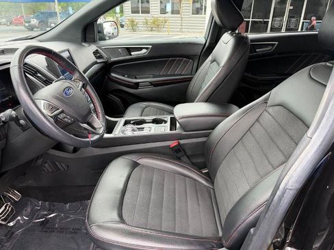 Certified 2024 Ford Edge ST-Line AWD/4WD image 11