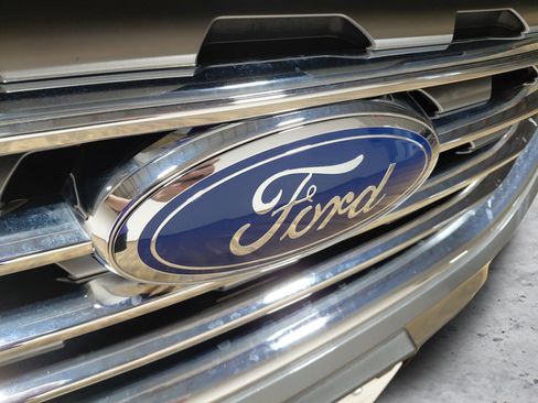Used 2024 Ford Edge Titanium AWD/4WD image 11