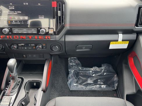 New 2025 Nissan Frontier PRO-4X image 18
