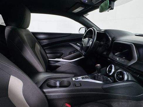 Used 2021 Chevrolet Camaro SS RWD image 24