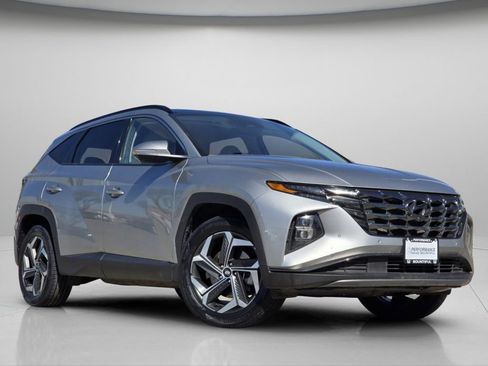 Used 2023 Hyundai Tucson Limited AWD/4WD image 2