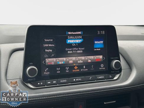 Used 2025 Nissan Rogue SV AWD/4WD image 28