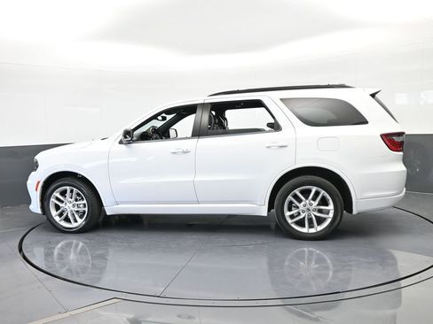 Used 2023 Dodge Durango GT image 3