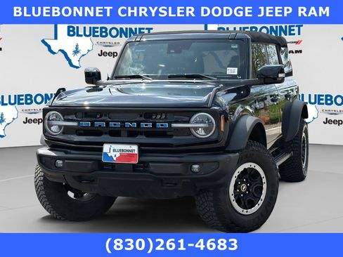 Used 2023 Ford Bronco Outer Banks w/ Sasquatch Package AWD/4WD image 1