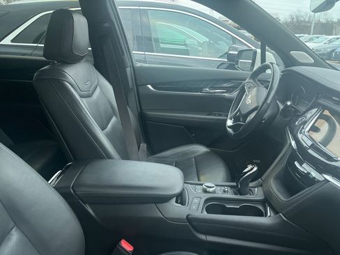 Certified 2023 Cadillac XT6 Premium Luxury image 4