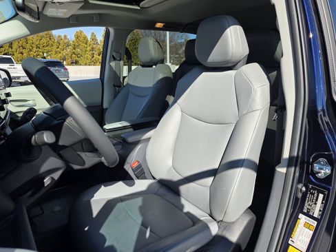 Used 2024 Toyota Sienna XLE image 13