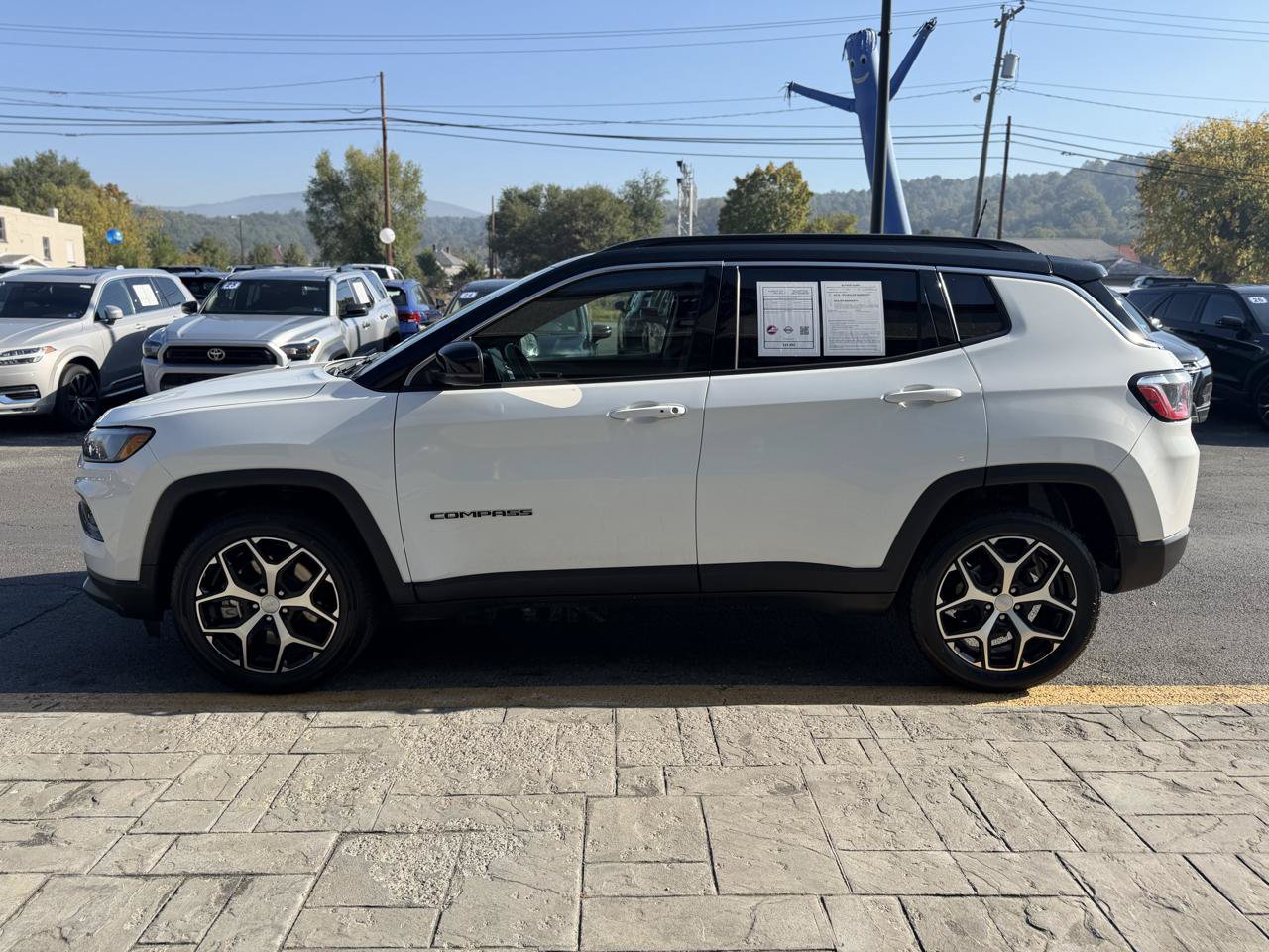 Used 2024 Jeep Compass Limited AWD/4WD image 5