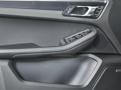 New 2026 Porsche Macan GTS AWD/4WD image 6
