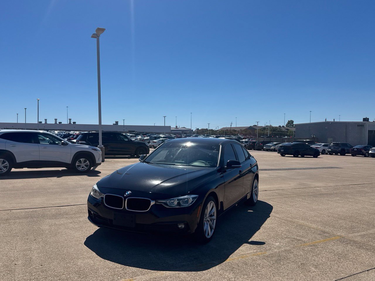 Used 2018 BMW 320i xDrive Sedan AWD/4WD image 9
